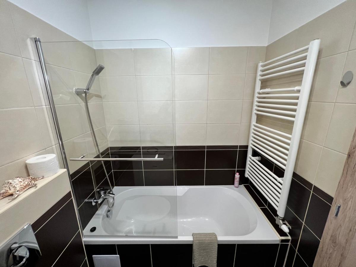 Wellness Apartman Siofok Exterior photo